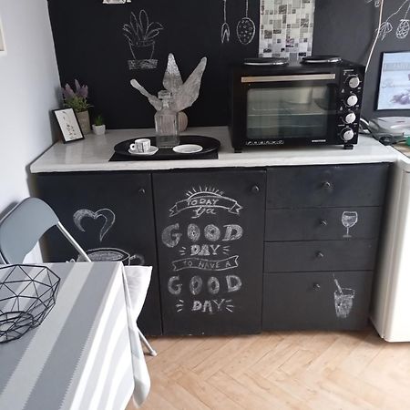 Comfy Studio Lamía Екстериор снимка